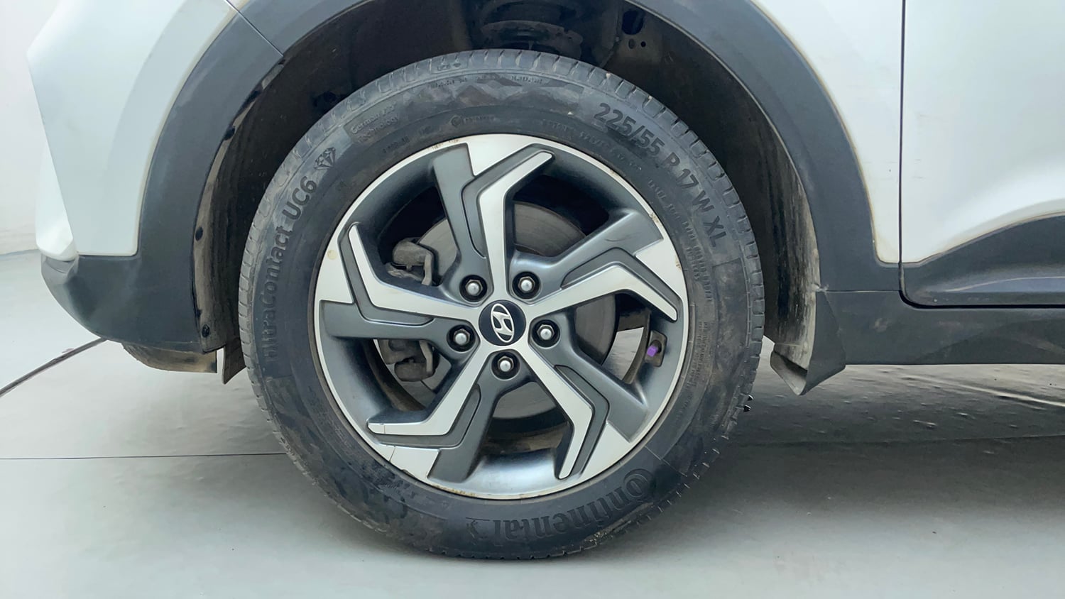 Used 2018 Hyundai Creta E Plus 1.6 Petrol Petrol Manual tyres LEFT FRONT TYRE RIM VIEW
