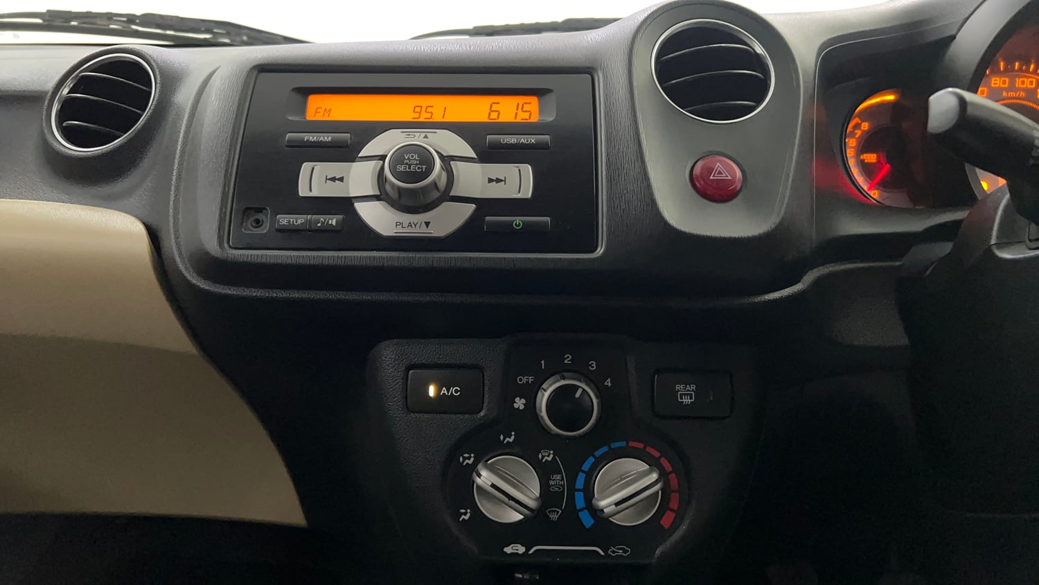 Used 2014 Honda Brio S MT Petrol Manual interior MUSIC SYSTEM & AC CONTROL VIEW