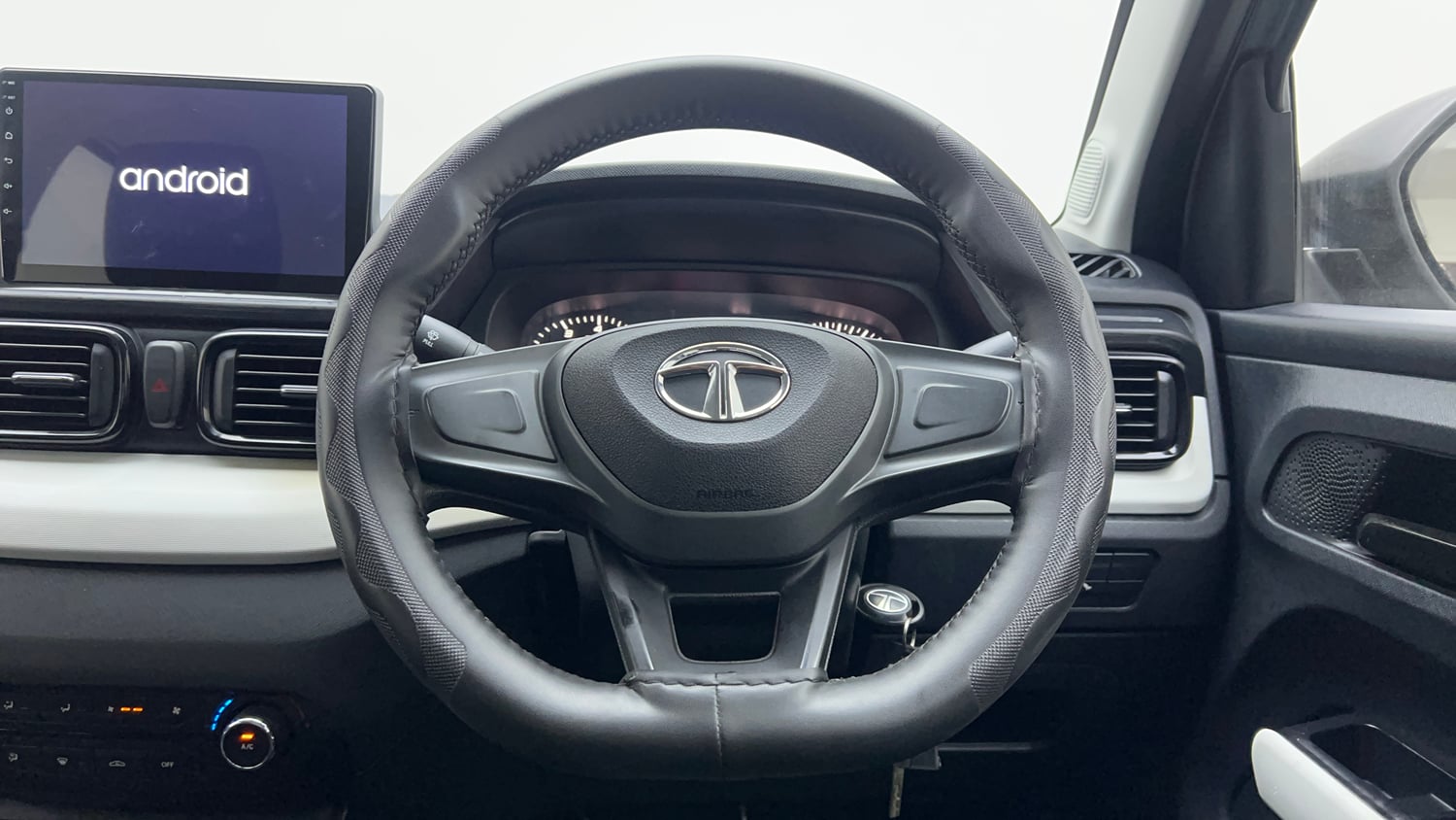 Used 2023 Tata Punch Pure MT Petrol Manual interior STEERING VIEW