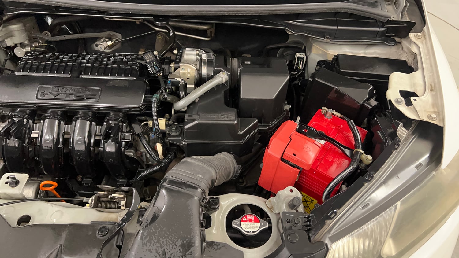 Used 2015 Honda Jazz SV Petrol Petrol Manual engine ENGINE LEFT SIDE VIEW