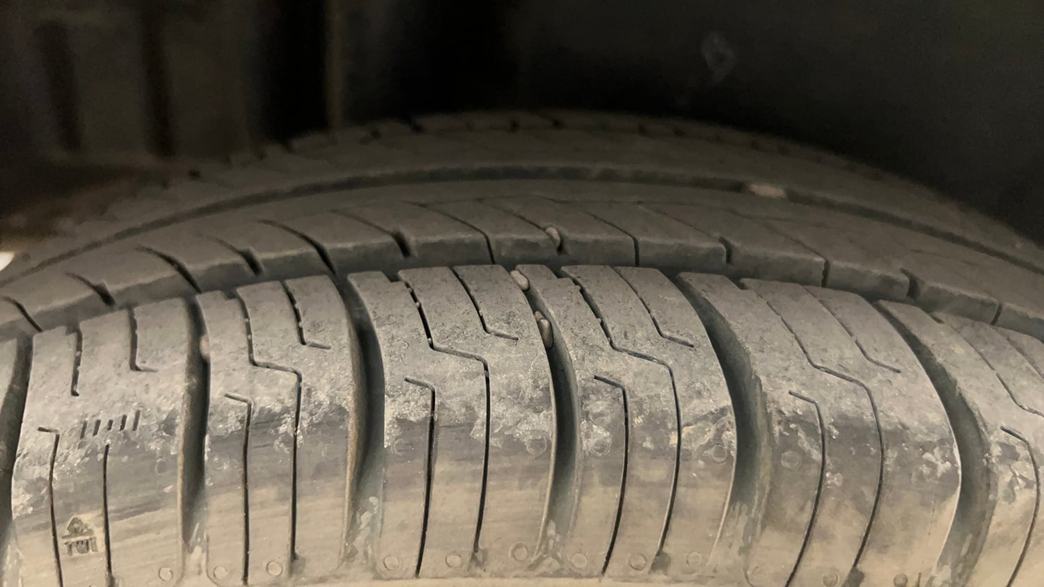 Used 2013 Maruti Suzuki Swift Dzire ZXI Petrol Manual tyres RIGHT REAR TYRE TREAD VIEW