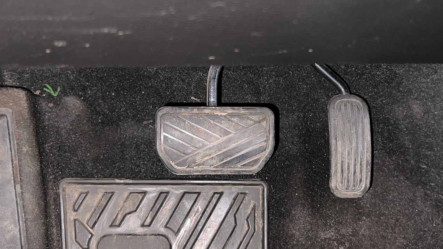 Used 2024 Toyota Urban Cruiser Hyryder V Hybrid Dual Tone Hybrid Automatic interior PEDALS VIEW