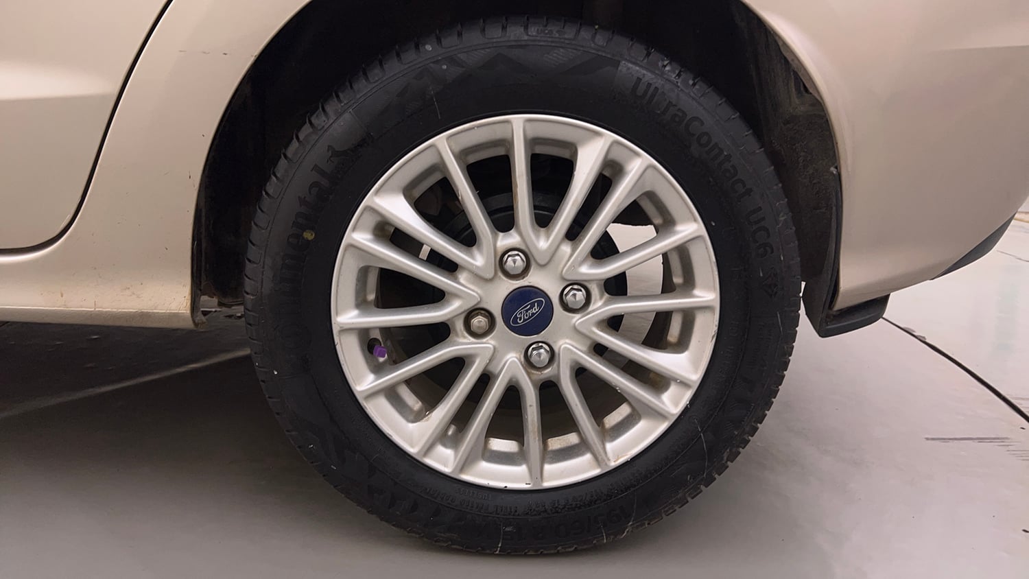 Used 2020 Ford Figo Aspire Titanium1.5 TDCi Diesel Manual tyres LEFT REAR TYRE RIM VIEW