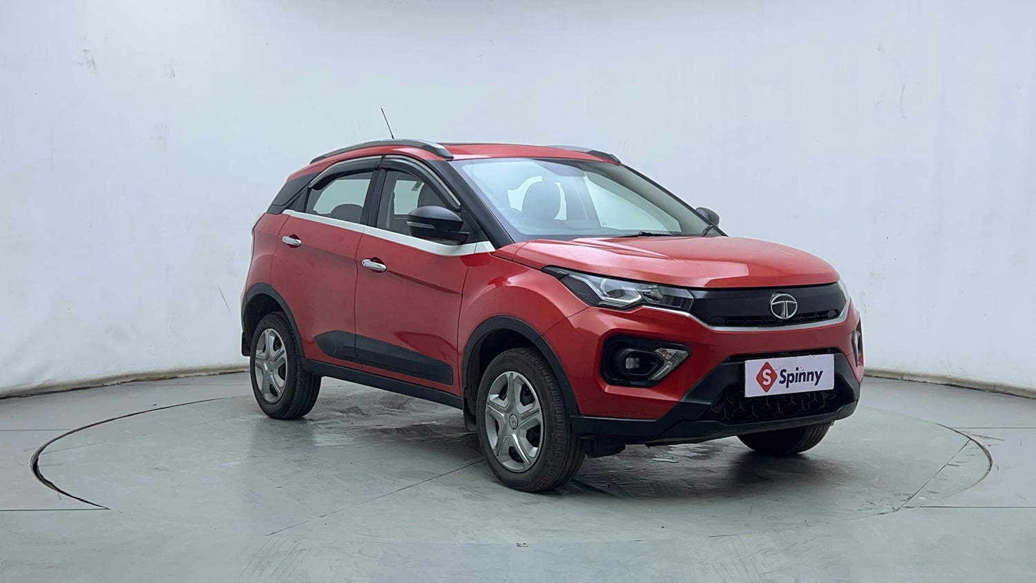 Used 2022 Tata Nexon XM (S) Diesel Diesel Manual exterior RIGHT FRONT CORNER VIEW