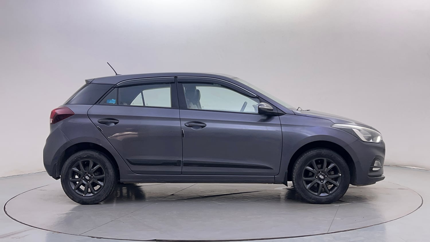 Used 2018 Hyundai Elite i20 Asta 1.2 Petrol Manual exterior RIGHT SIDE VIEW