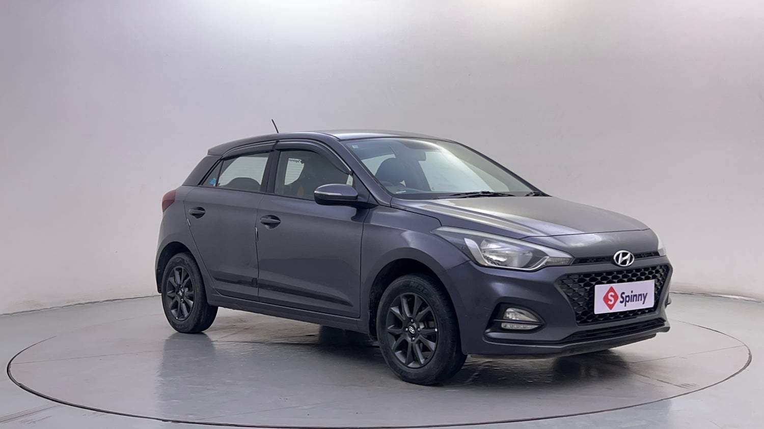 Used 2018 Hyundai Elite i20 Asta 1.2 Petrol Manual exterior RIGHT FRONT CORNER VIEW