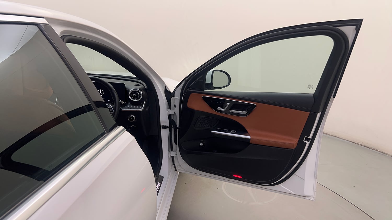 Used 2022 Mercedes-Benz C-Class C 200 Petrol Automatic interior RIGHT FRONT DOOR OPEN VIEW