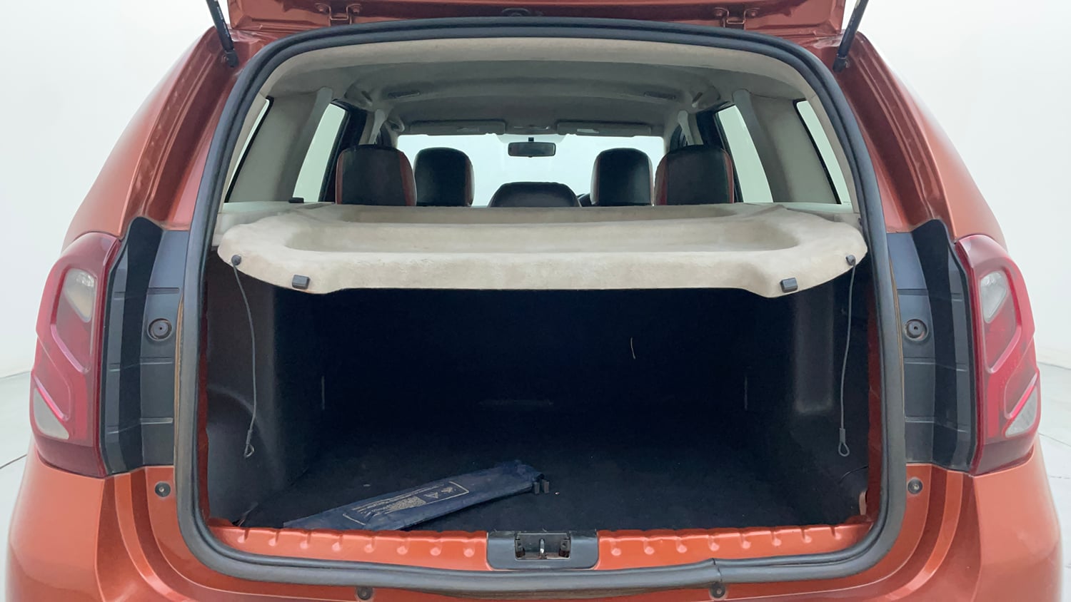Used 2016 Renault Duster 85 PS RXS 4X2 MT Diesel Diesel Manual interior DICKY INSIDE VIEW