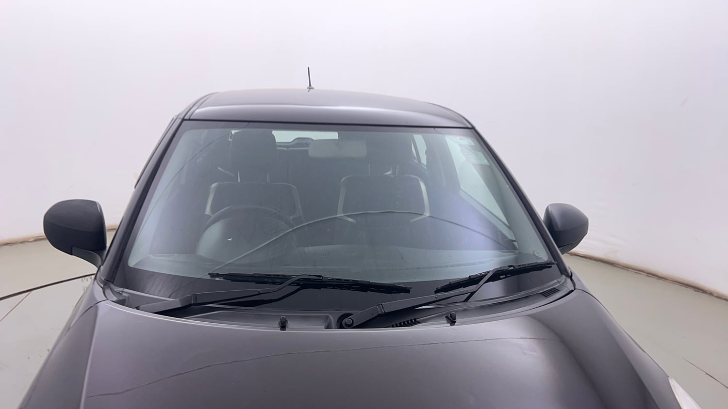 Used 2015 Maruti Suzuki Swift LXi Petrol Manual exterior FRONT WINDSHIELD VIEW