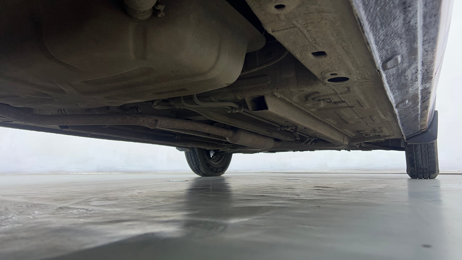 Used 2020 Renault Triber RXT Petrol Manual extra REAR RIGHT UNDERBODY VIEW