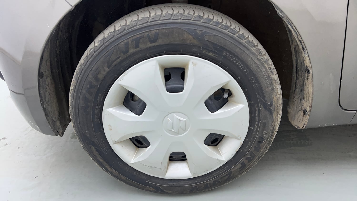 Used 2021 Maruti Suzuki Wagon R 1.0 VXi 1.0 Petrol Manual tyres LEFT FRONT TYRE RIM VIEW