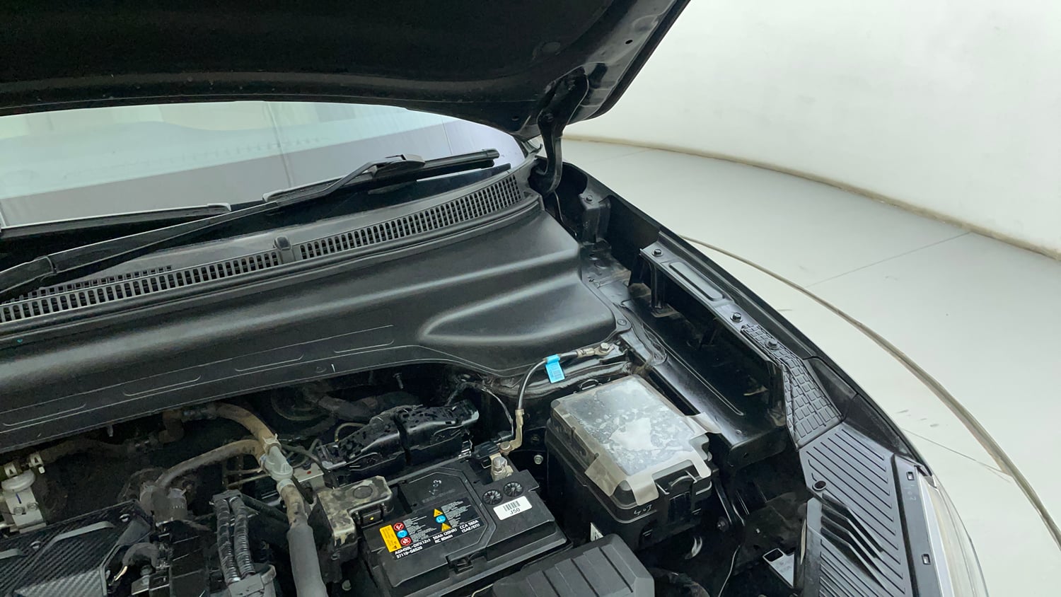 Used 2023 Hyundai Creta SX 1.5 Petrol IVT Petrol Automatic engine ENGINE LEFT SIDE HINGE & APRON VIEW