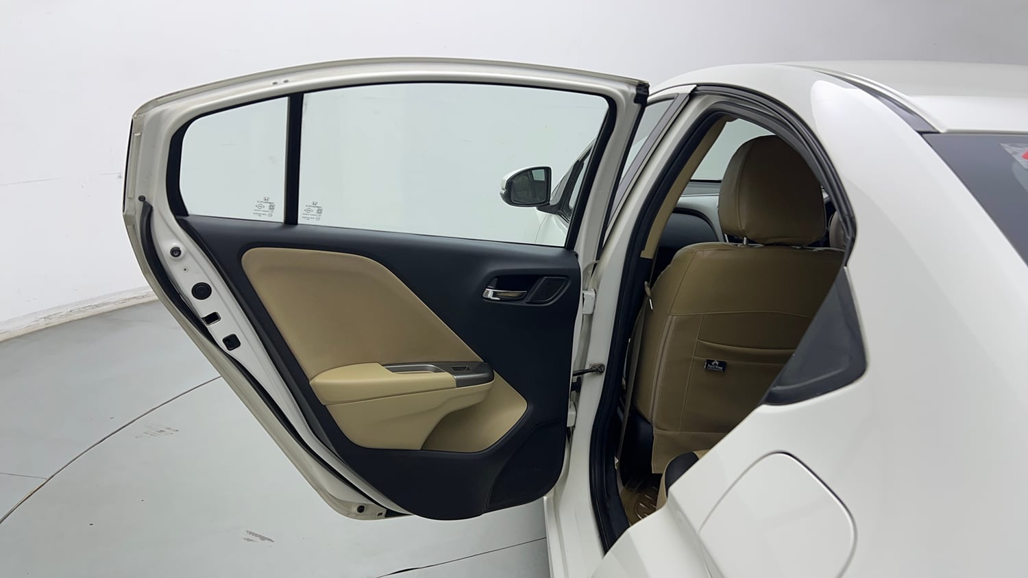 Used 2017 Honda City V Petrol Manual interior LEFT REAR DOOR OPEN VIEW
