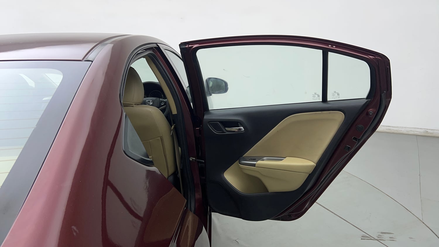 Used 2015 Honda City V Petrol Manual interior RIGHT REAR DOOR OPEN VIEW