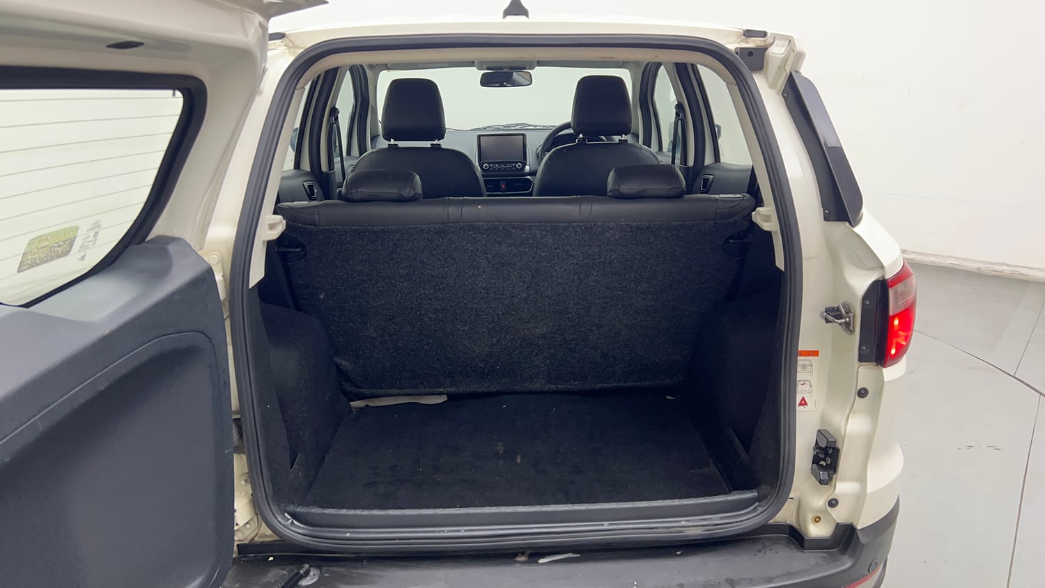 Used 2018 Ford EcoSport Trend 1.5L TDCi Diesel Manual interior DICKY INSIDE VIEW