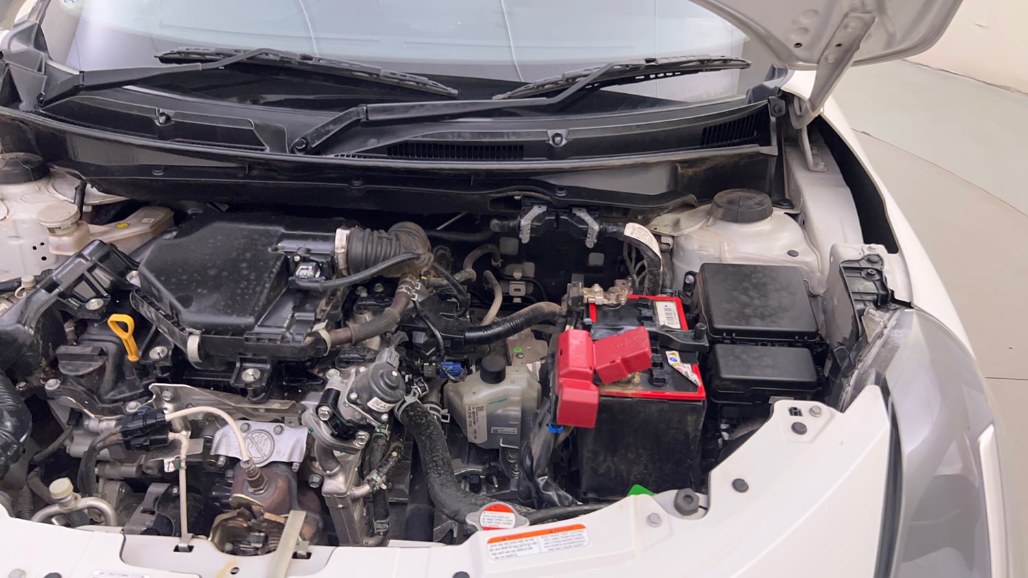 Used 2026 Maruti Suzuki Swift VXi AMT Petrol Automatic engine ENGINE LEFT SIDE HINGE & APRON VIEW