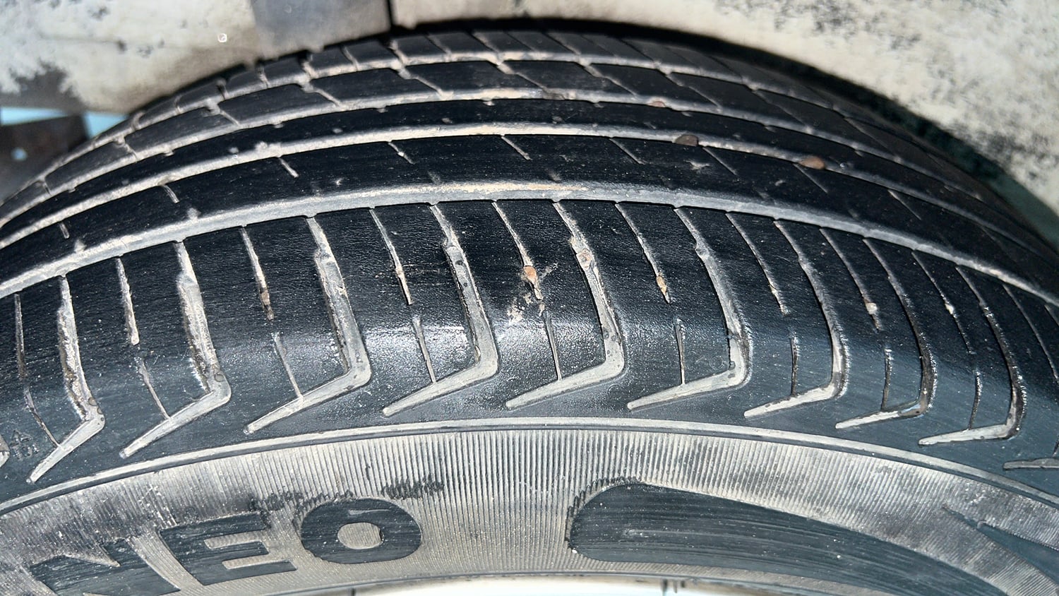 Used 2022 Maruti Suzuki Wagon R LXi (O) 1.0 CNG Cng Manual tyres RIGHT REAR TYRE TREAD VIEW
