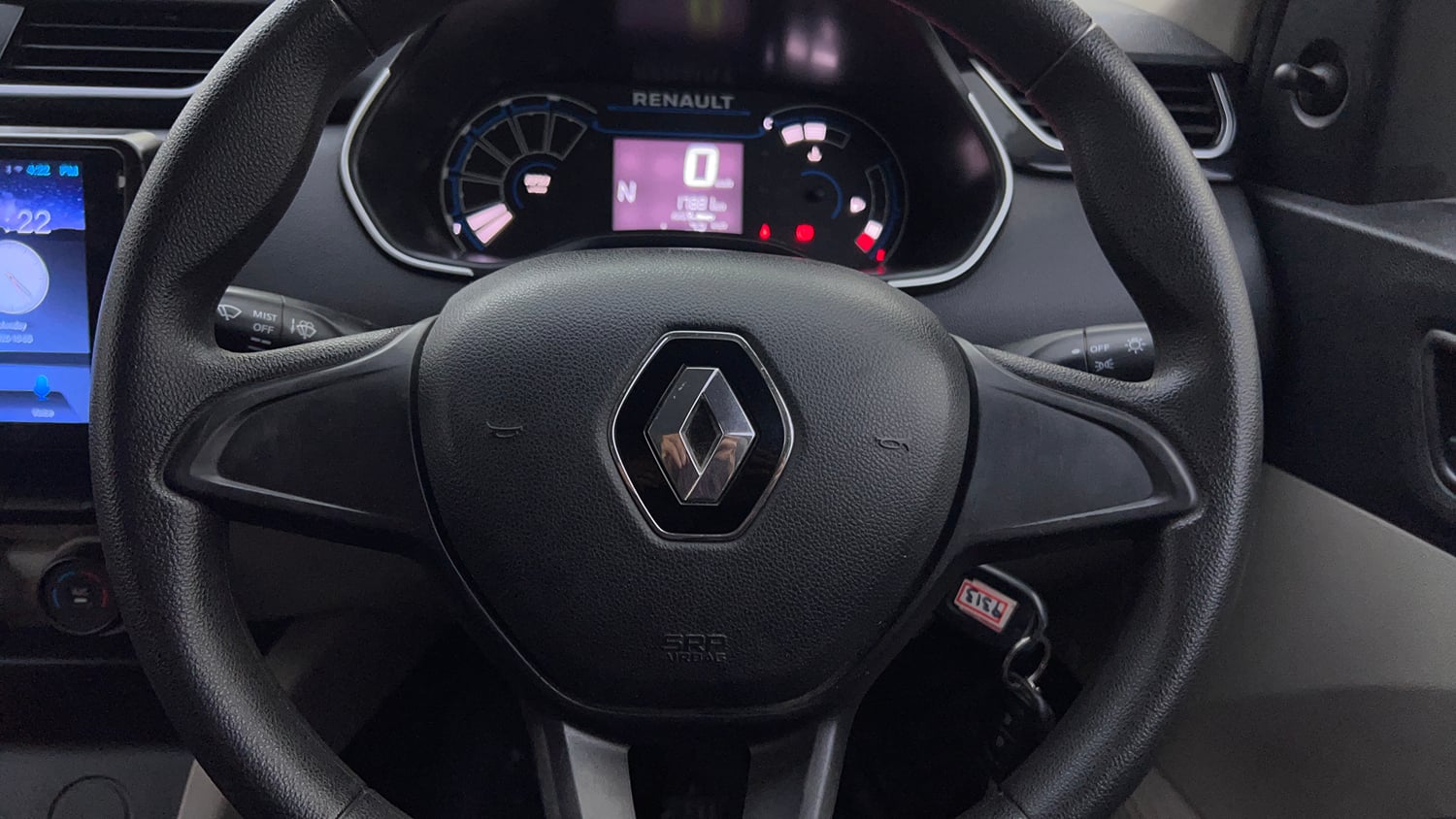 Used 2020 Renault Triber RXL EASY-R AMT Petrol Automatic top_features Airbags