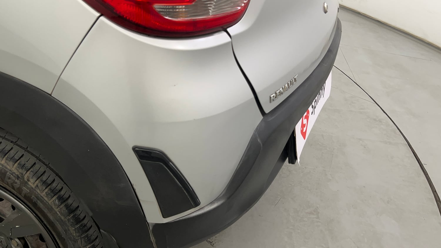 Used 2019 Renault Kwid 1.0 RXT AMT Opt Petrol Automatic dents MINOR SCRATCH