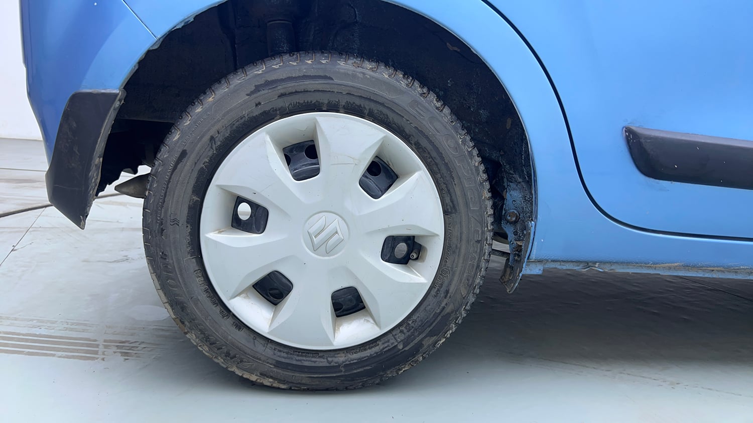 Used 2021 Maruti Suzuki Wagon R ZXi 1.2 AMT Petrol Automatic tyres RIGHT REAR TYRE RIM VIEW