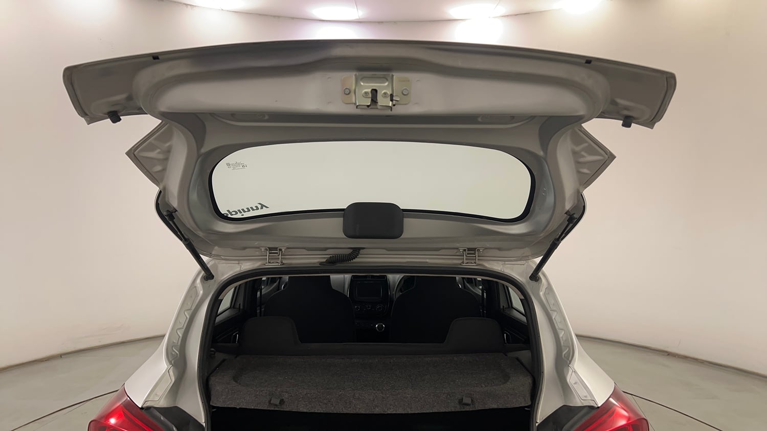 Used 2019 Renault Kwid 1.0 RXT AMT Opt Petrol Automatic interior DICKY DOOR OPEN VIEW