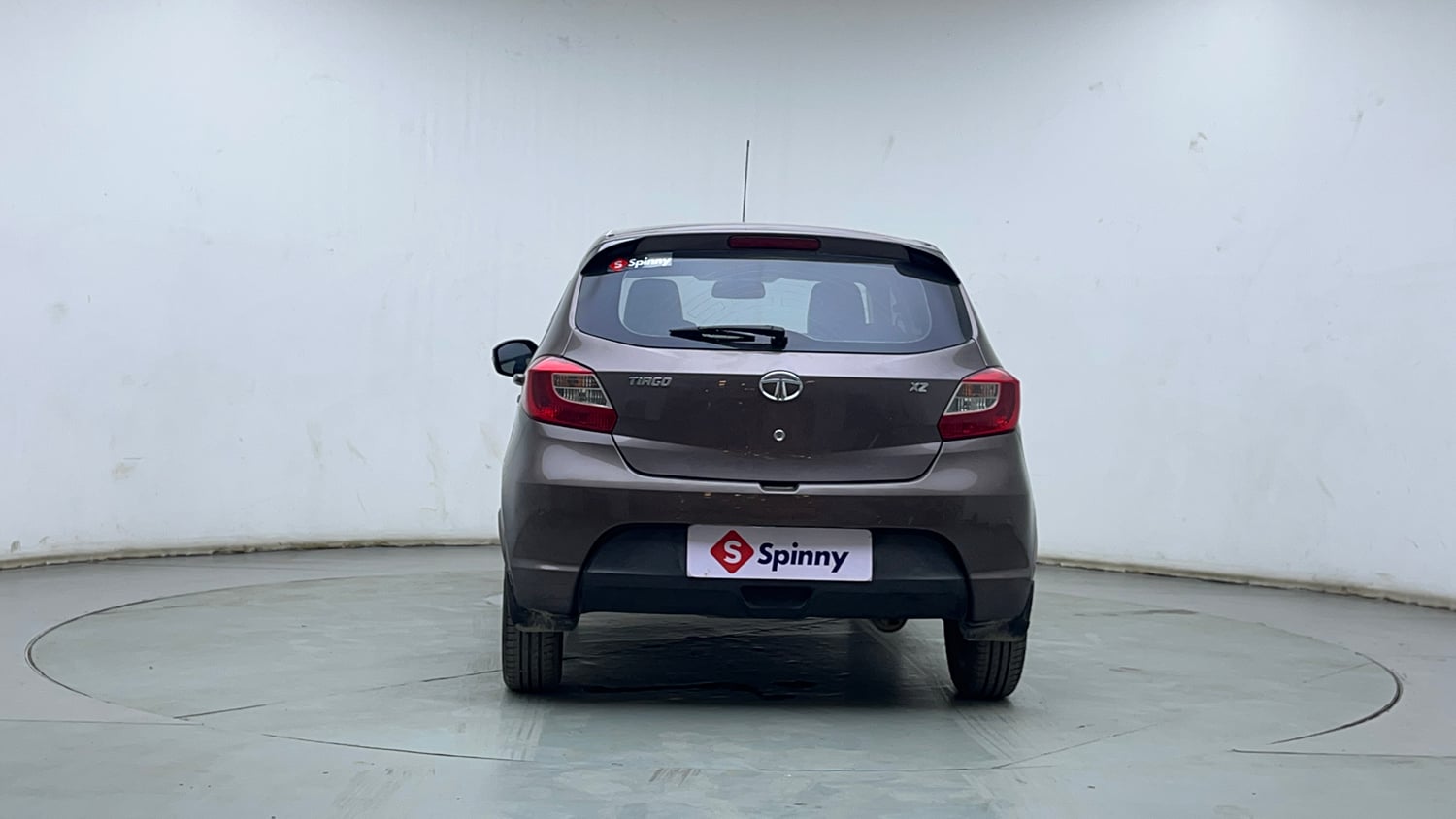 Used 2016 Tata Tiago Revotron XZ Petrol Manual exterior BACK VIEW