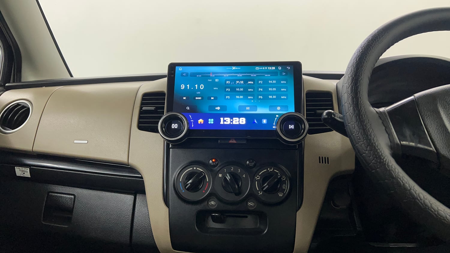 Used 2017 Maruti Suzuki Wagon R Vxi (ABS-Airbag) Petrol Manual interior MUSIC SYSTEM & AC CONTROL VIEW