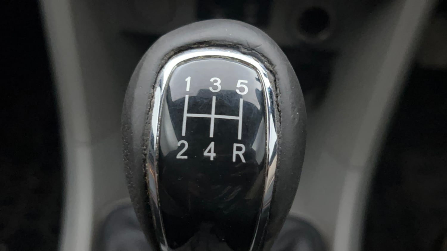 Used 2019 Tata Tiago Revotron XZ Plus Petrol Manual interior GEAR  KNOB VIEW