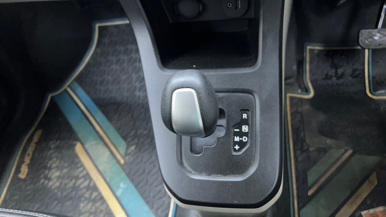 Used 2020 Maruti Suzuki Wagon R ZXi 1.2 AMT Petrol Automatic interior GEAR  KNOB VIEW