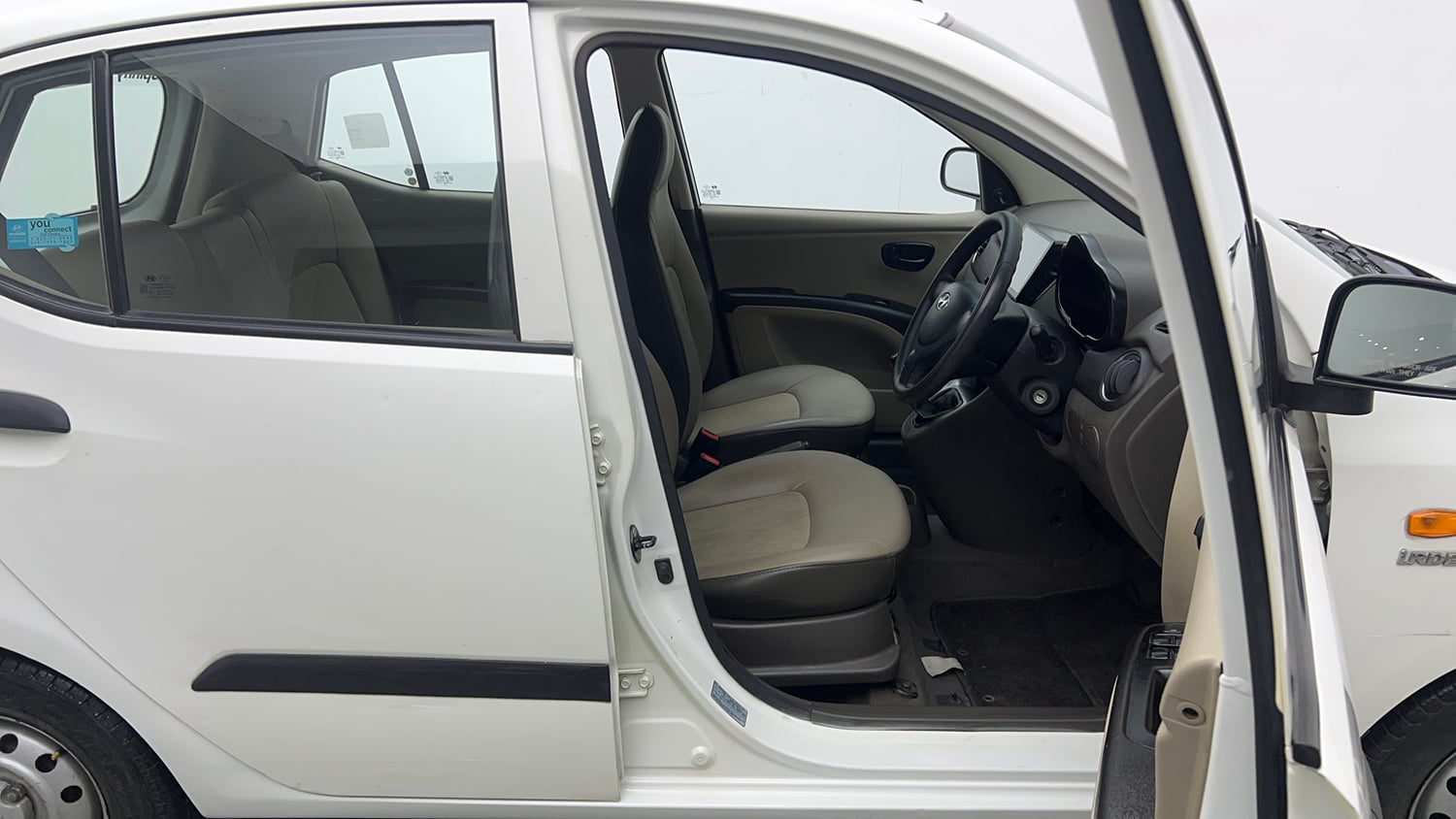 Used 2015 Hyundai i10 Magna 1.1 iRDE2 Petrol Manual interior RIGHT SIDE FRONT DOOR CABIN VIEW