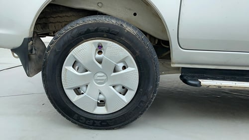 Used 2024 Maruti Suzuki Eeco 5 STR AC Petrol Manual tyres RIGHT REAR TYRE RIM VIEW