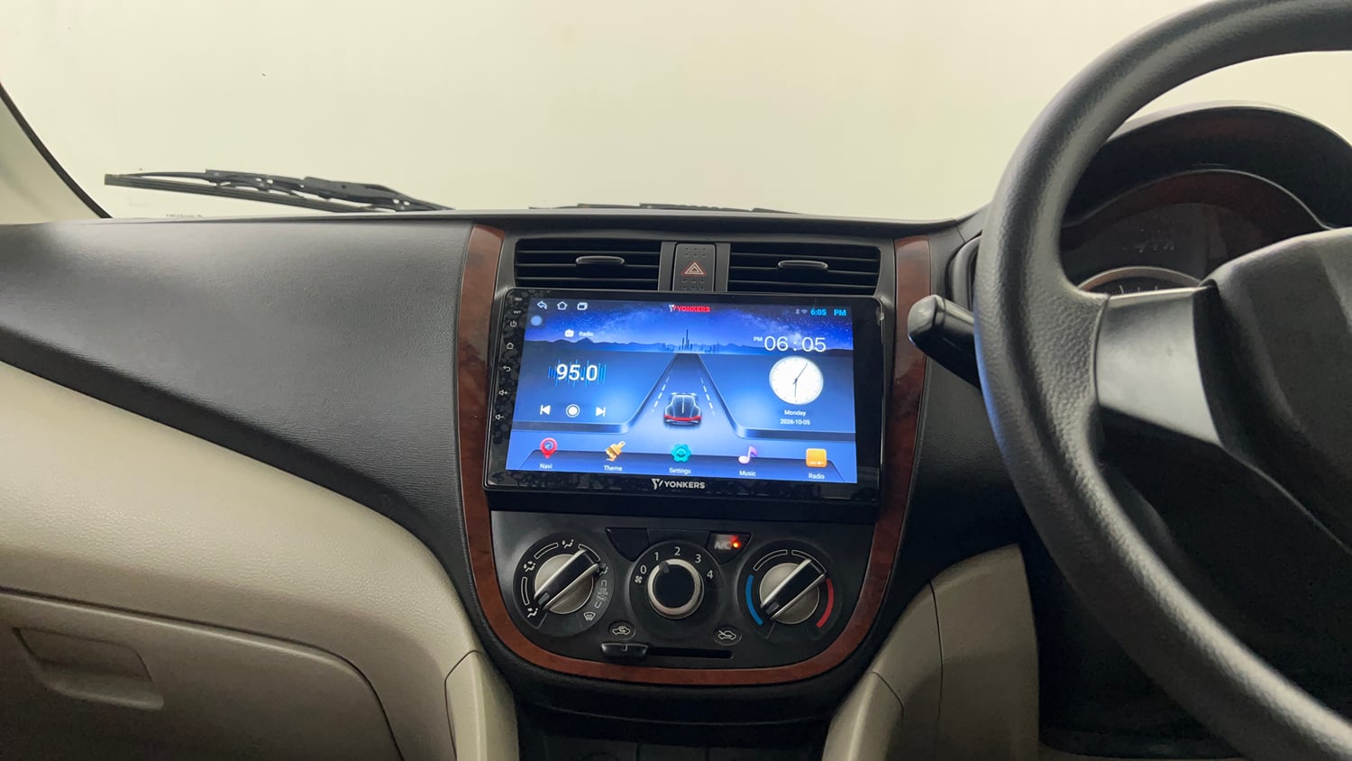 Used 2015 Maruti Suzuki Celerio VXi AMT Petrol Automatic interior MUSIC SYSTEM & AC CONTROL VIEW