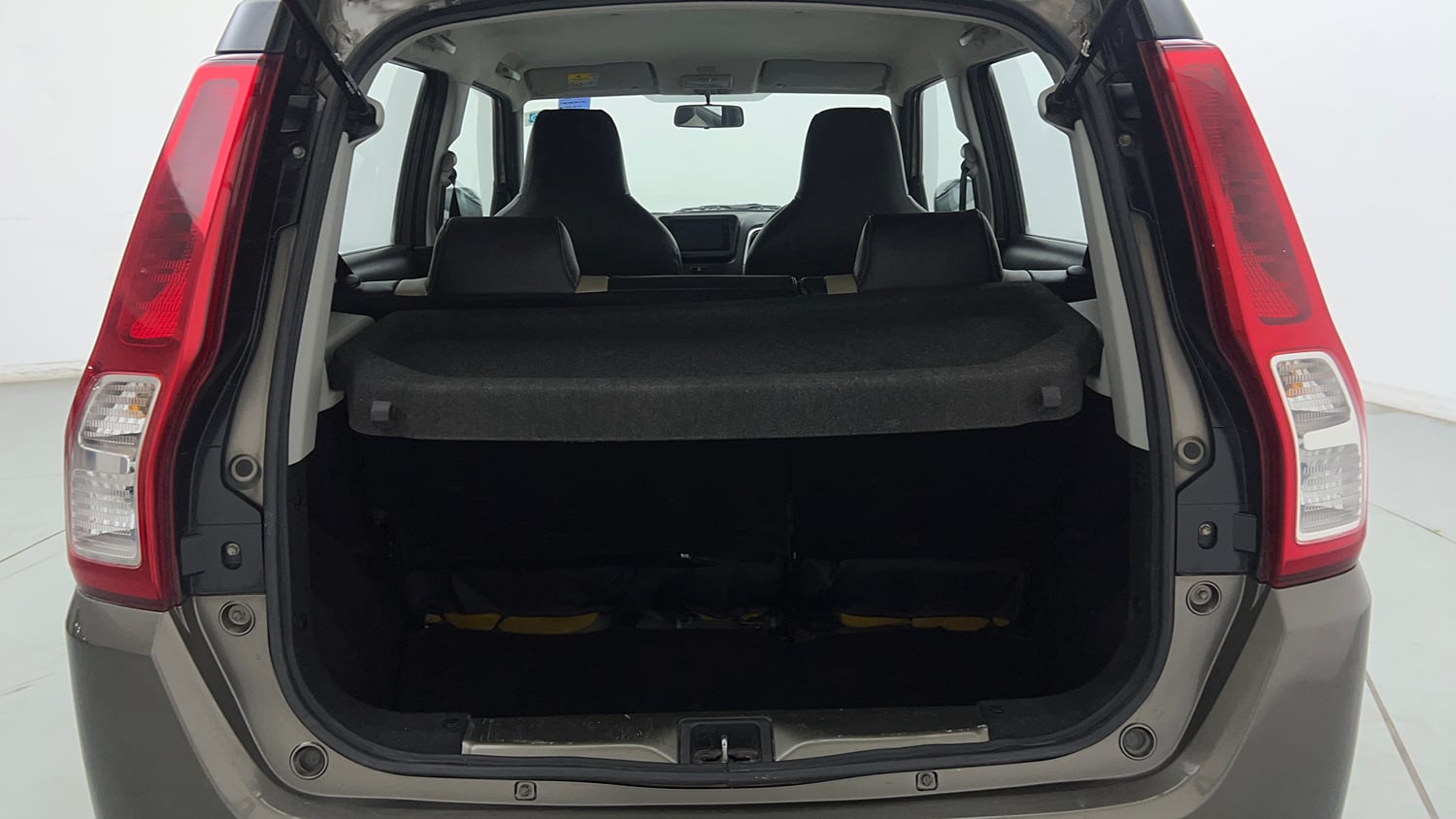 Used 2020 Maruti Suzuki Wagon R ZXi 1.2 AMT Petrol Automatic interior DICKY INSIDE VIEW