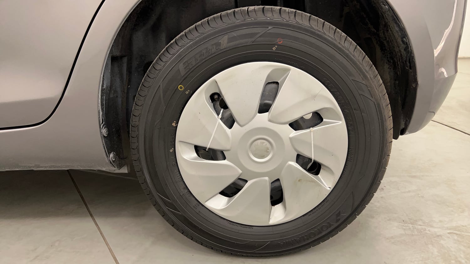 Used 2017 Maruti Suzuki Swift VXi Petrol Manual tyres LEFT REAR TYRE RIM VIEW