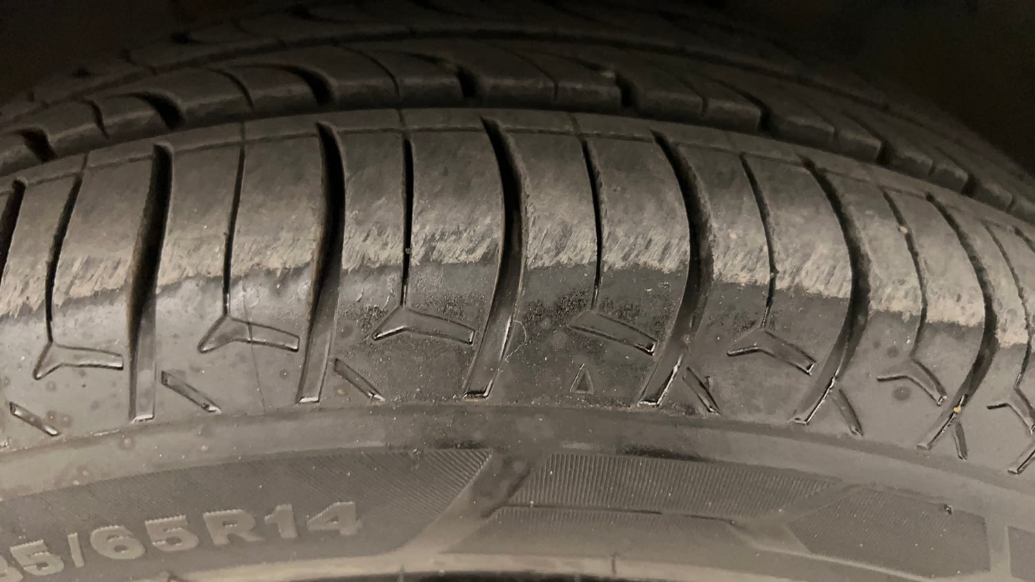 Used 2020 Tata Tigor XM Petrol Manual tyres RIGHT FRONT TYRE TREAD VIEW