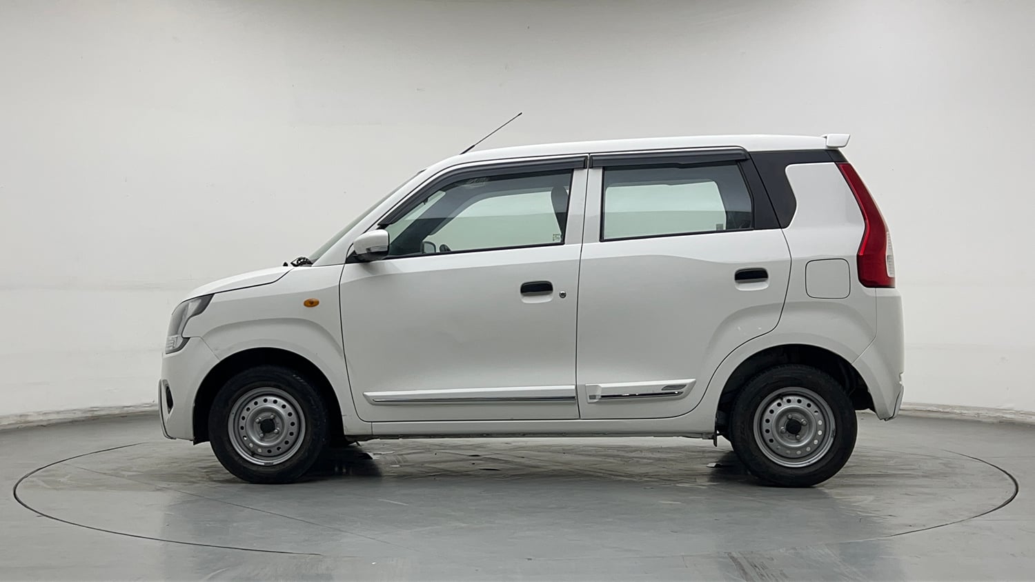 Used 2022 Maruti Suzuki Wagon R LXi (O) 1.0 CNG Cng Manual exterior LEFT SIDE VIEW