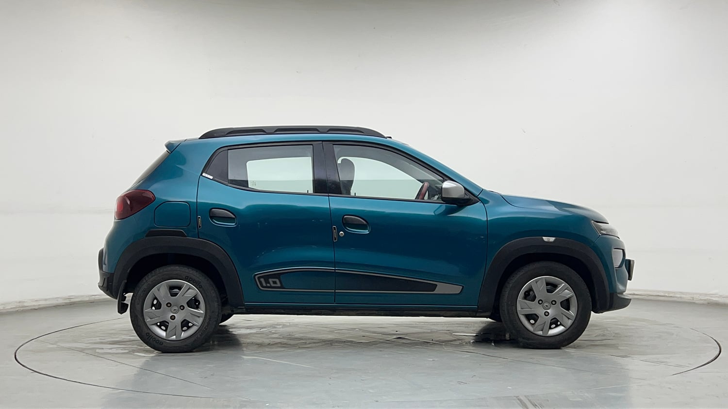 Used 2021 Renault Kwid RXT 1.0 AMT Opt Petrol Automatic exterior RIGHT SIDE VIEW