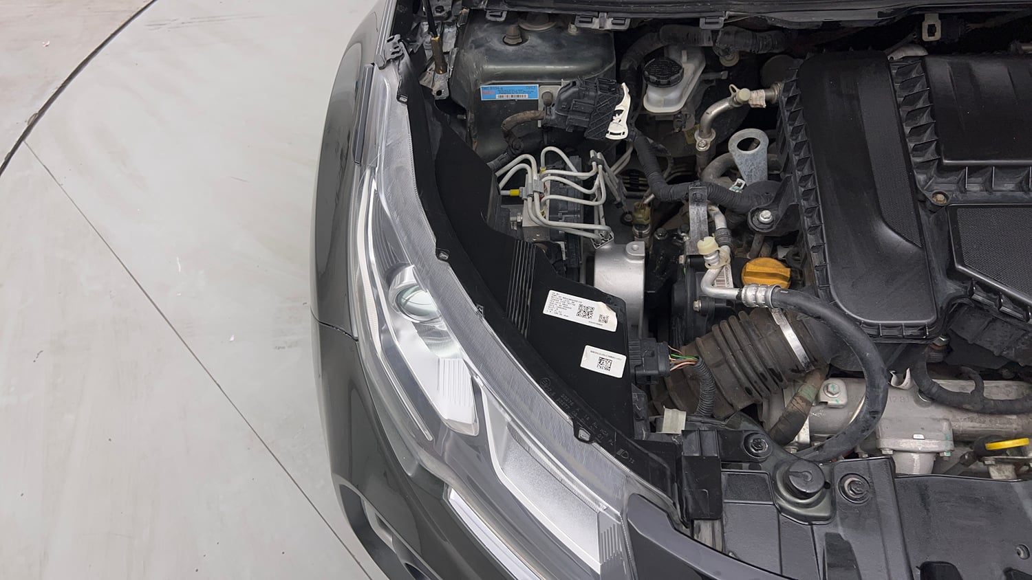 Used 2022 Tata Nexon XZA Plus Diesel Diesel Automatic engine ENGINE RIGHT SIDE VIEW
