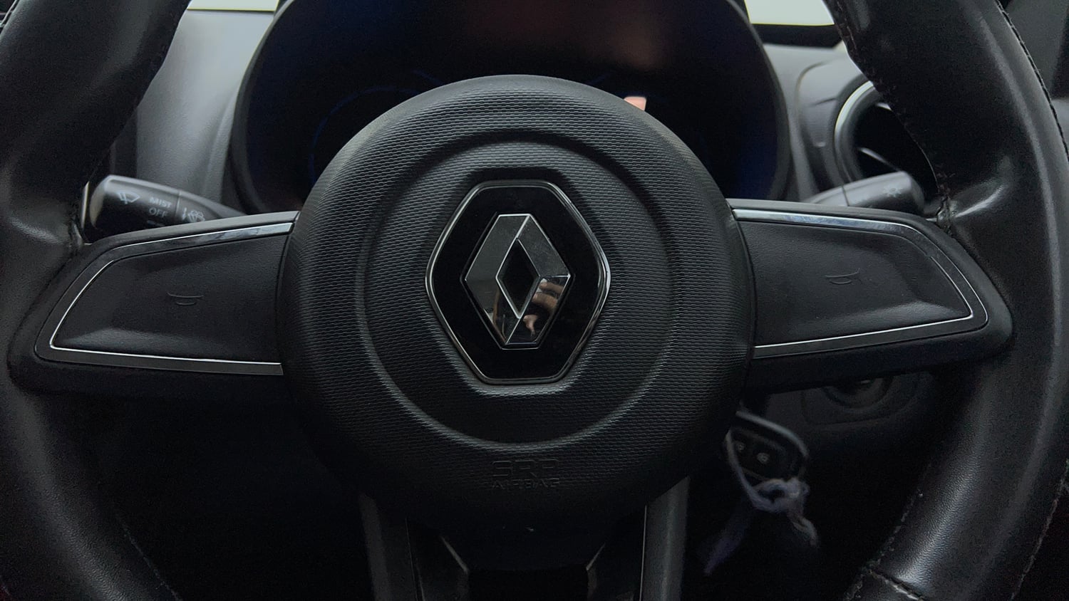 Used 2022 Renault Kwid RXT 1.0 Petrol Manual top_features Airbags