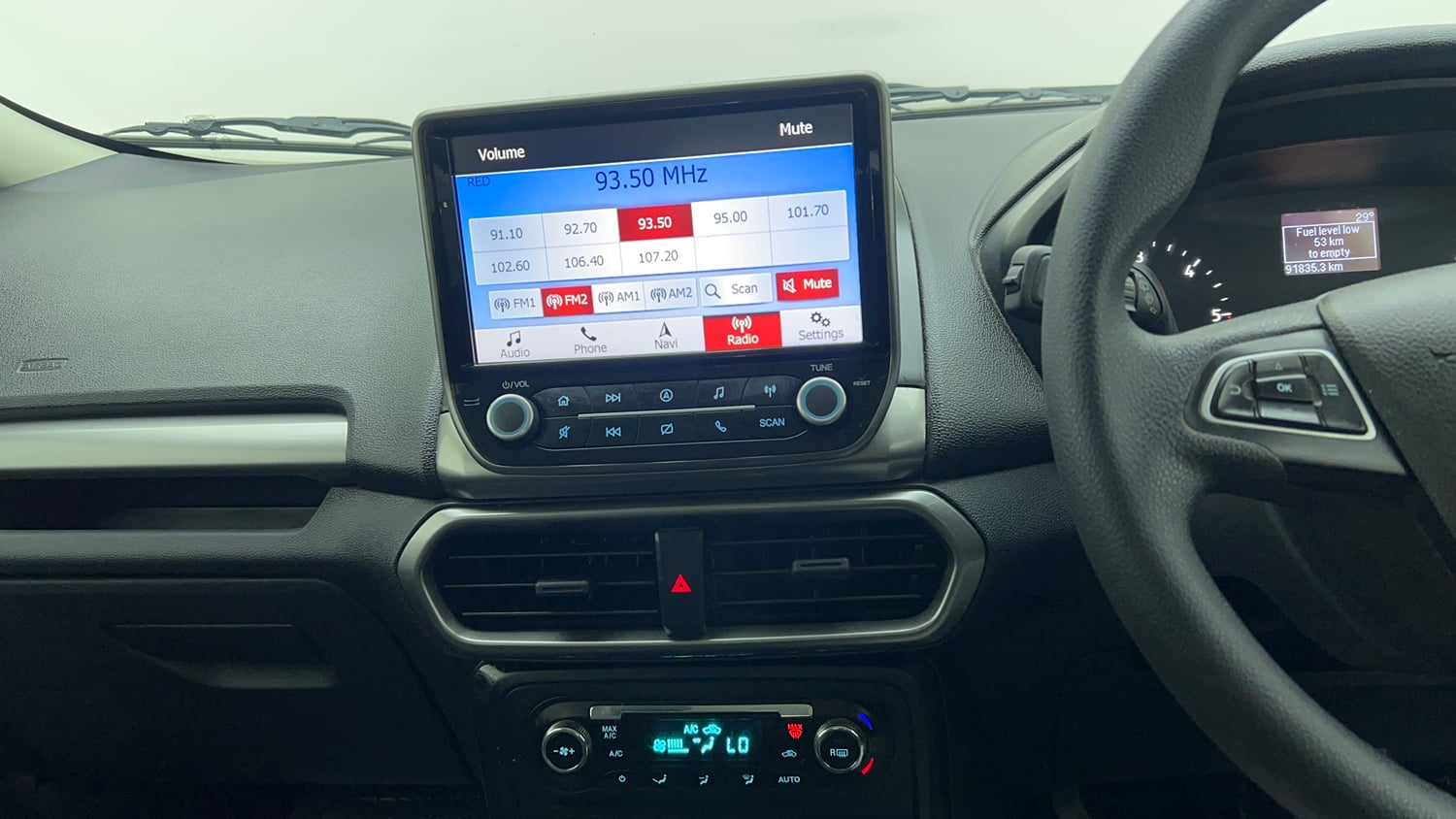 Used 2018 Ford EcoSport Trend 1.5L TDCi Diesel Manual top_features Integrated (in-dash) music system