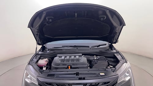 Used 2025 Mahindra XUV700 AX7 Luxury Pack Petrol AT 7 STR Petrol Automatic engine ENGINE & BONNET OPEN FRONT VIEW