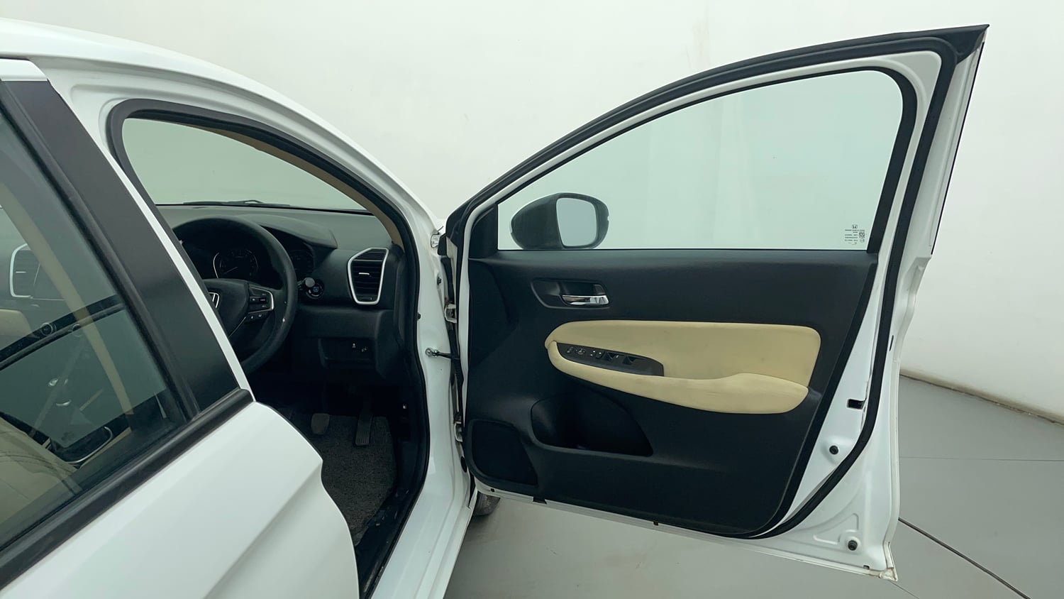 Used 2024 Honda City V Petrol MT Petrol Manual interior RIGHT FRONT DOOR OPEN VIEW