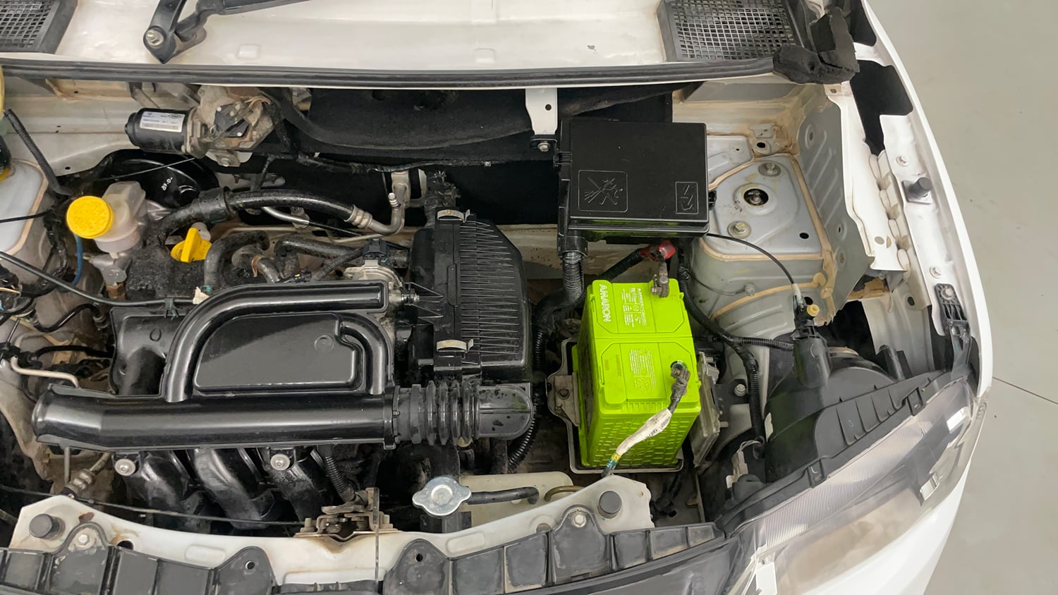 Used 2017 Renault Kwid 1.0 RXL Petrol Manual engine ENGINE LEFT SIDE VIEW