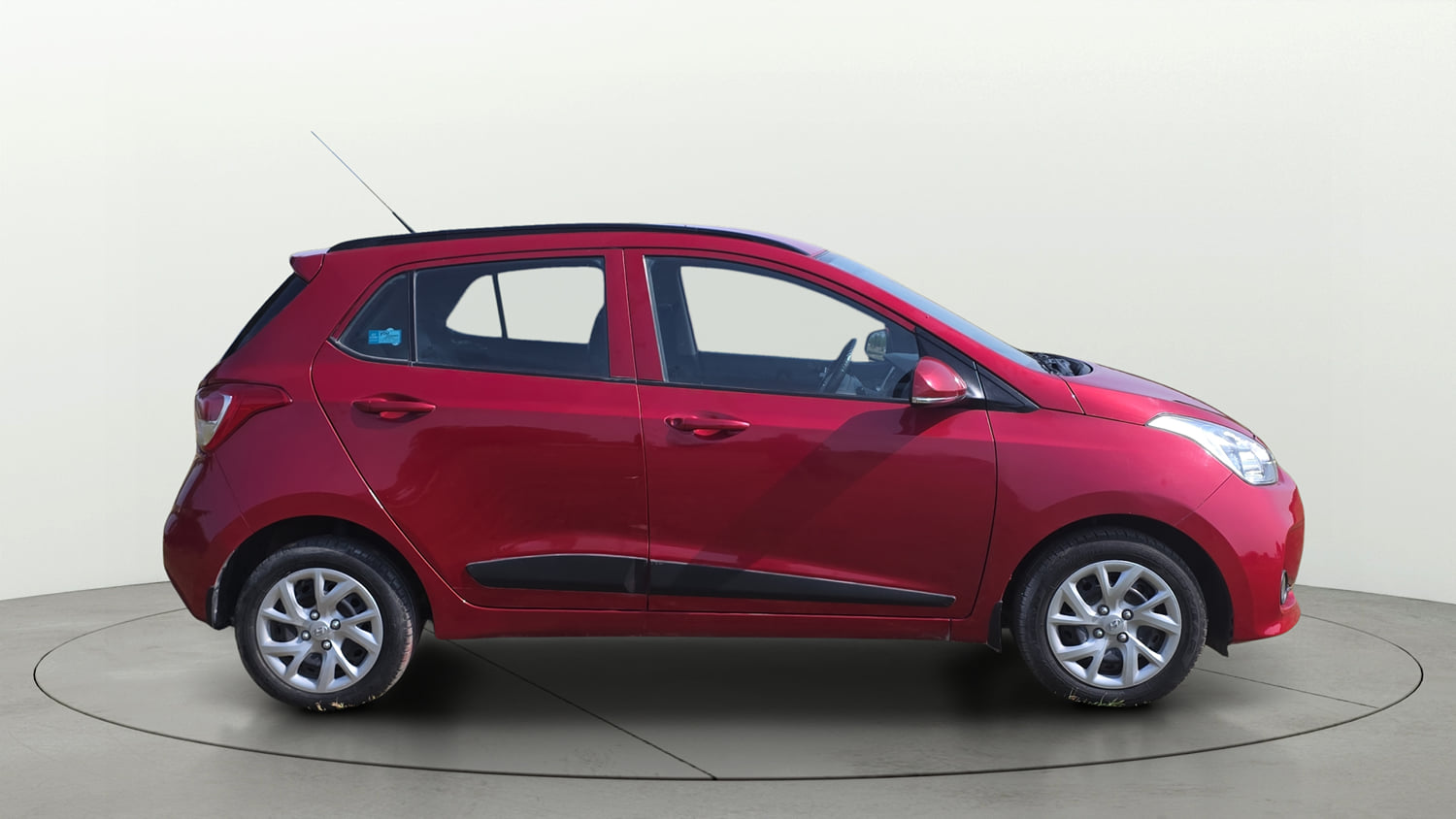 Used 2018 Hyundai Grand i10 Sportz 1.2 Kappa VTVT Petrol Manual exterior RIGHT SIDE VIEW