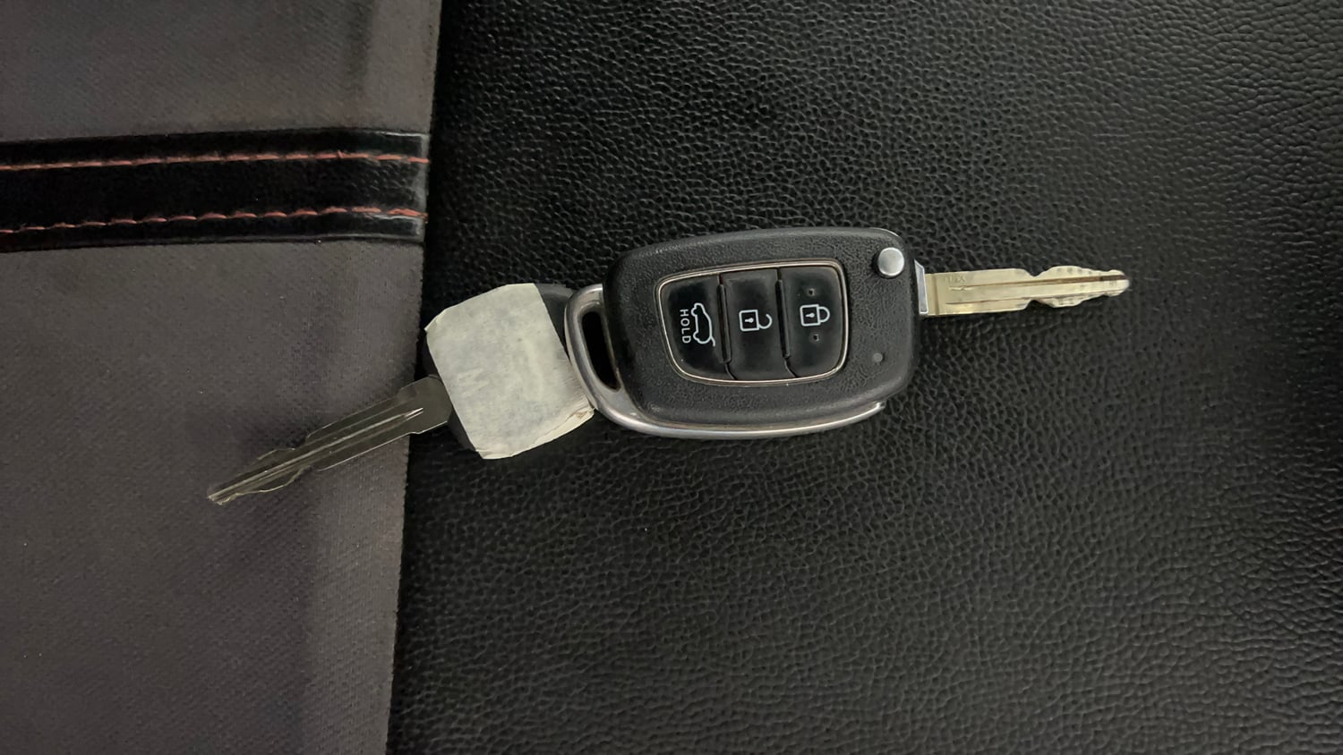 Used 2023 Hyundai i20 Sportz 1.2 MT Petrol Manual extra CAR KEY VIEW