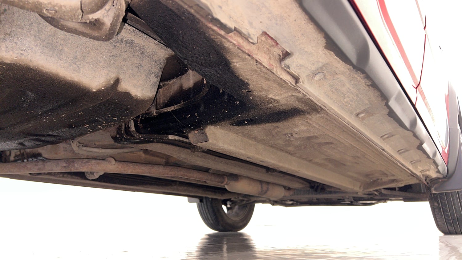Used 2023 Renault Kiger RXZ AMT Dual Tone Petrol Automatic extra REAR RIGHT UNDERBODY VIEW
