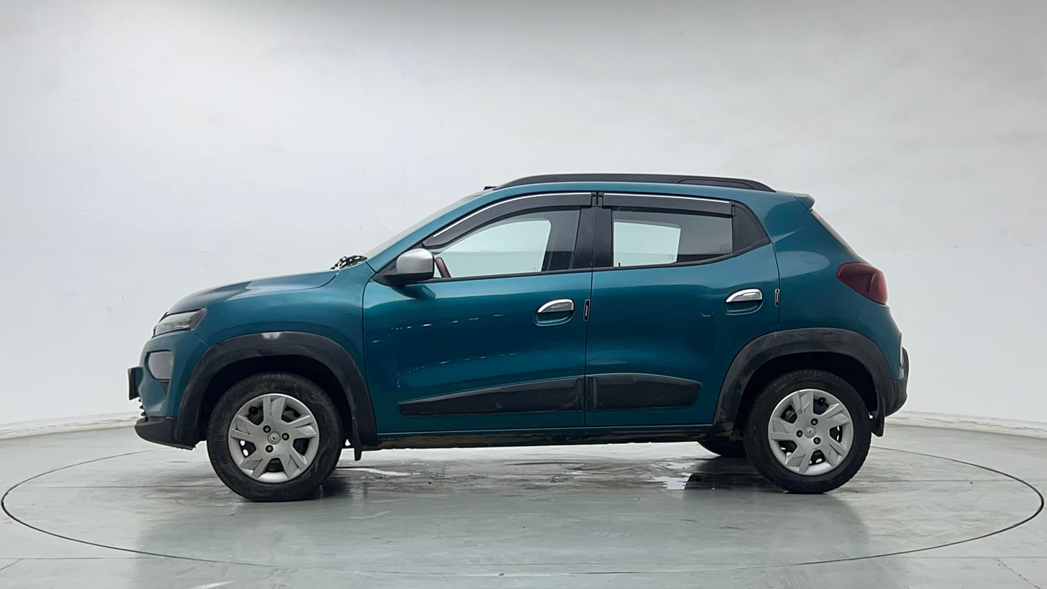 Used 2022 Renault Kwid RXT 1.0 Petrol Manual exterior LEFT SIDE VIEW