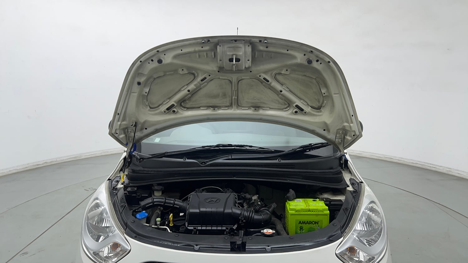 Used 2015 Hyundai i10 Magna 1.1 iRDE2 Petrol Manual engine ENGINE & BONNET OPEN FRONT VIEW