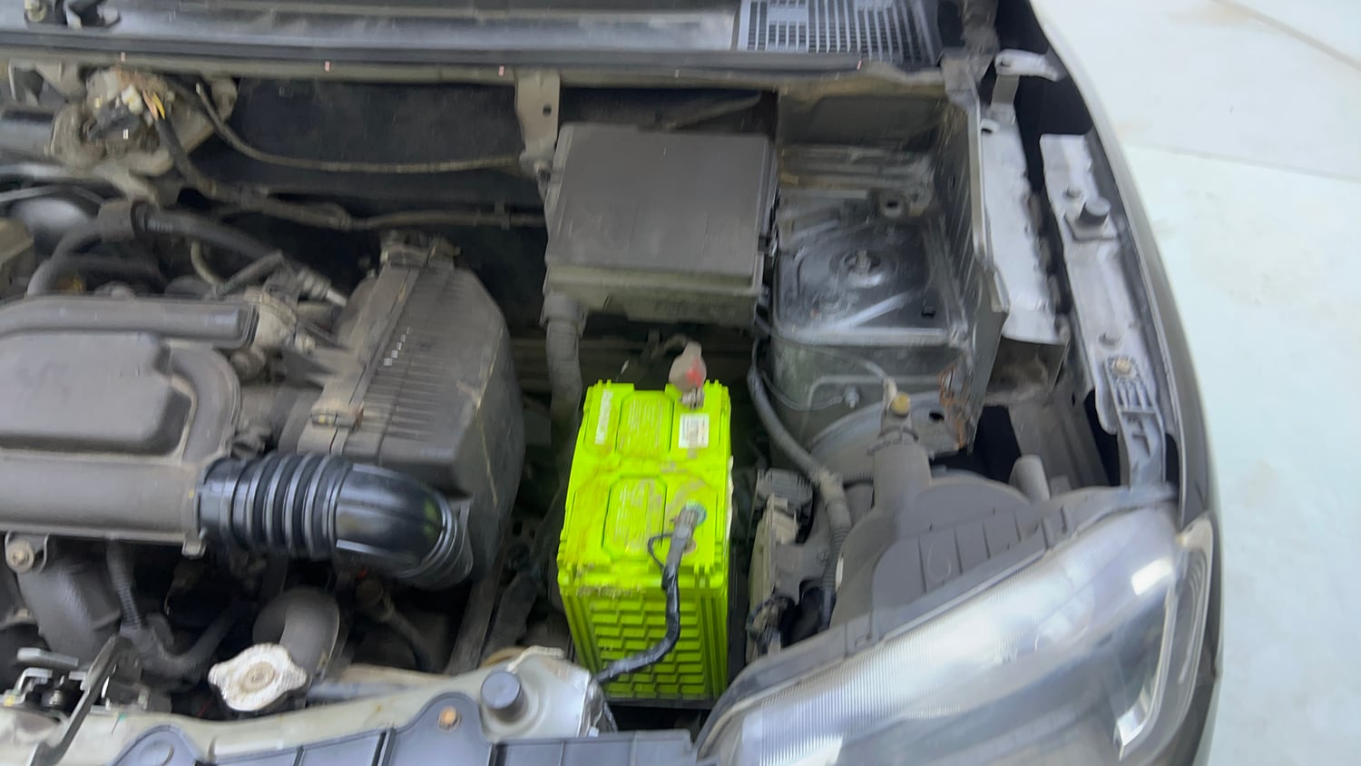 Used 2017 Renault Kwid 1.0 RXT Petrol Manual engine ENGINE LEFT SIDE VIEW