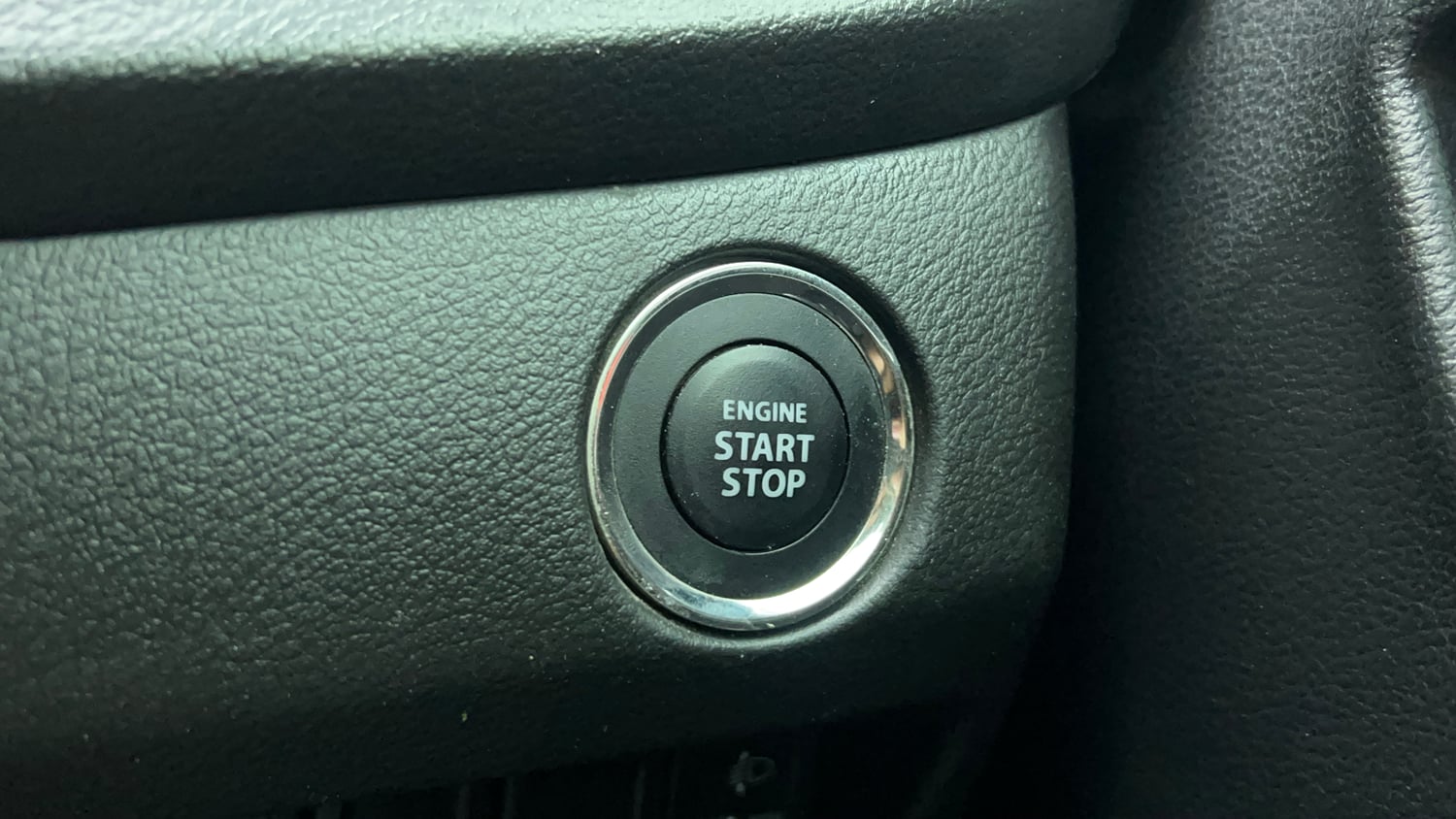 Used 2020 Maruti Suzuki Baleno Alpha Automatic Petrol Automatic top_features Keyless start